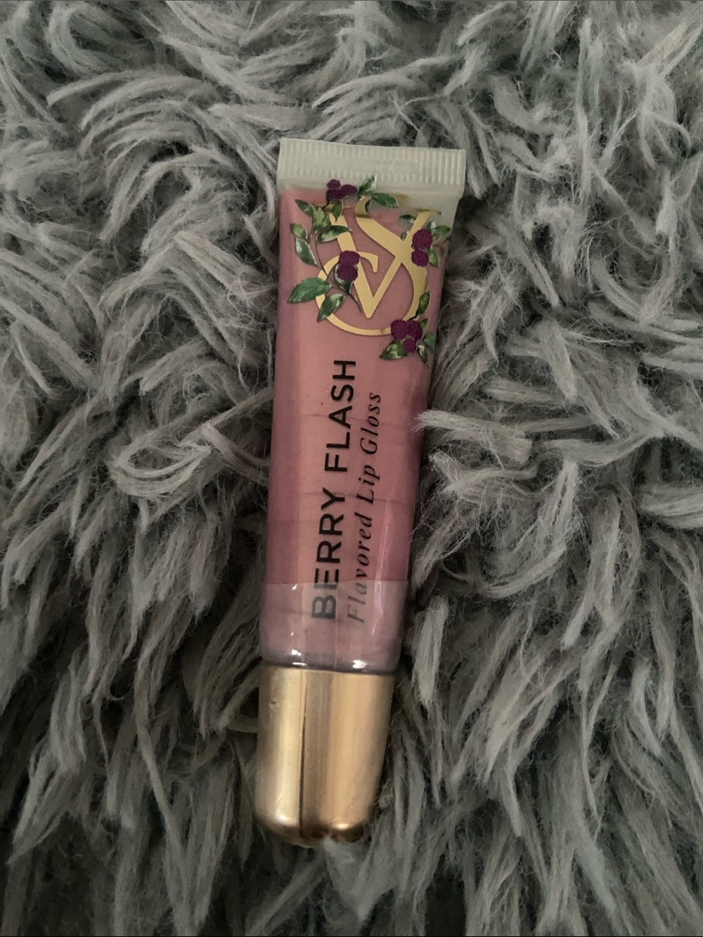 NEW Victoria secret berry flash lip gloss
